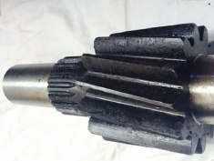 Вал-шестерня бортового редуктора МКГ 800.11.23.01